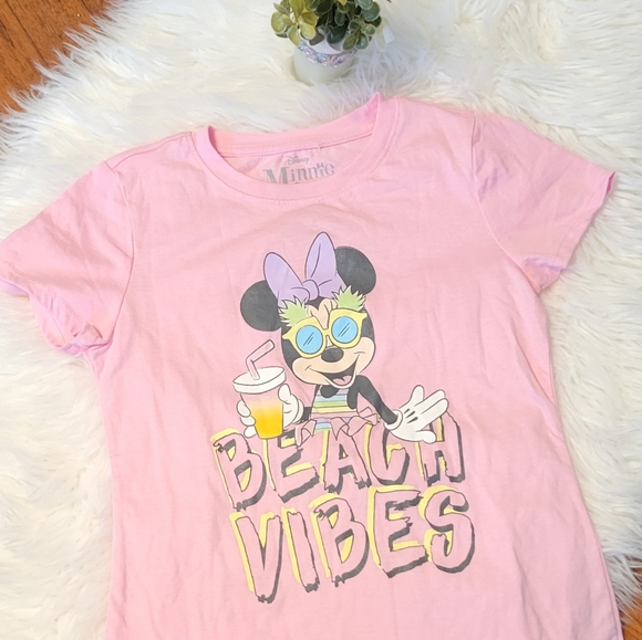 Minnie Mouse Girls Graphic T- Shirts 2 Pack Size L (10/12) - Picture 9 of 10